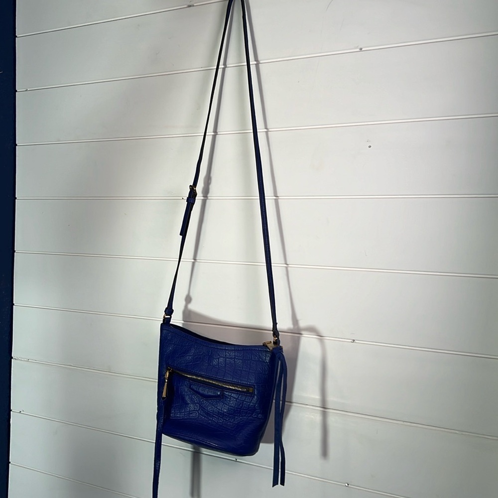 AIMEE KESTENBERG CROSSBODY BAG. B20
